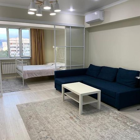 Апартаменты На Назарбаева Almaty Exterior photo
